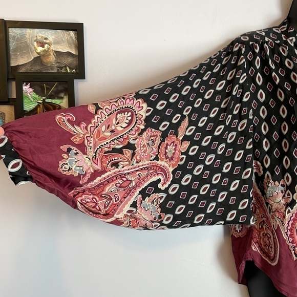 Lucky Brand 100% Silk Paisley Balloon Sleeve Button Front Shirt size M - Picture 9 of 17